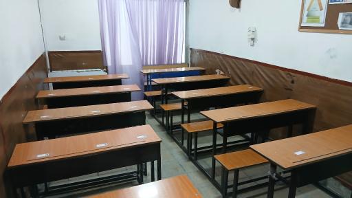 عکس دبیرستان غیردولتی پسرانه مولوی 