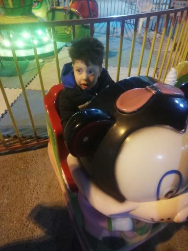 عکس شهربازی ابن سینا