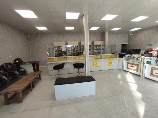 عکس مرکز ارتباط با ایرانسل ۱۲۰۱۸