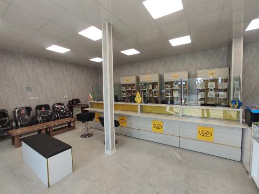 عکس مرکز ارتباط با ایرانسل ۱۲۰۱۸