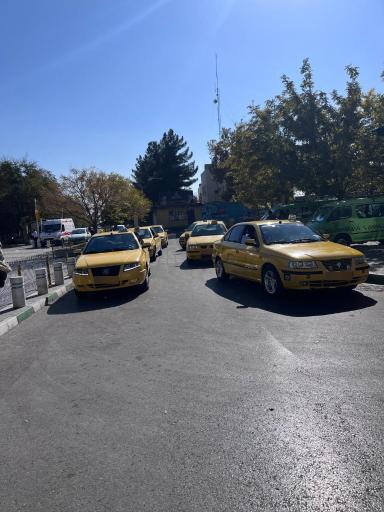 عکس پایانهٔ تاکسی راه‌آهن مشهد