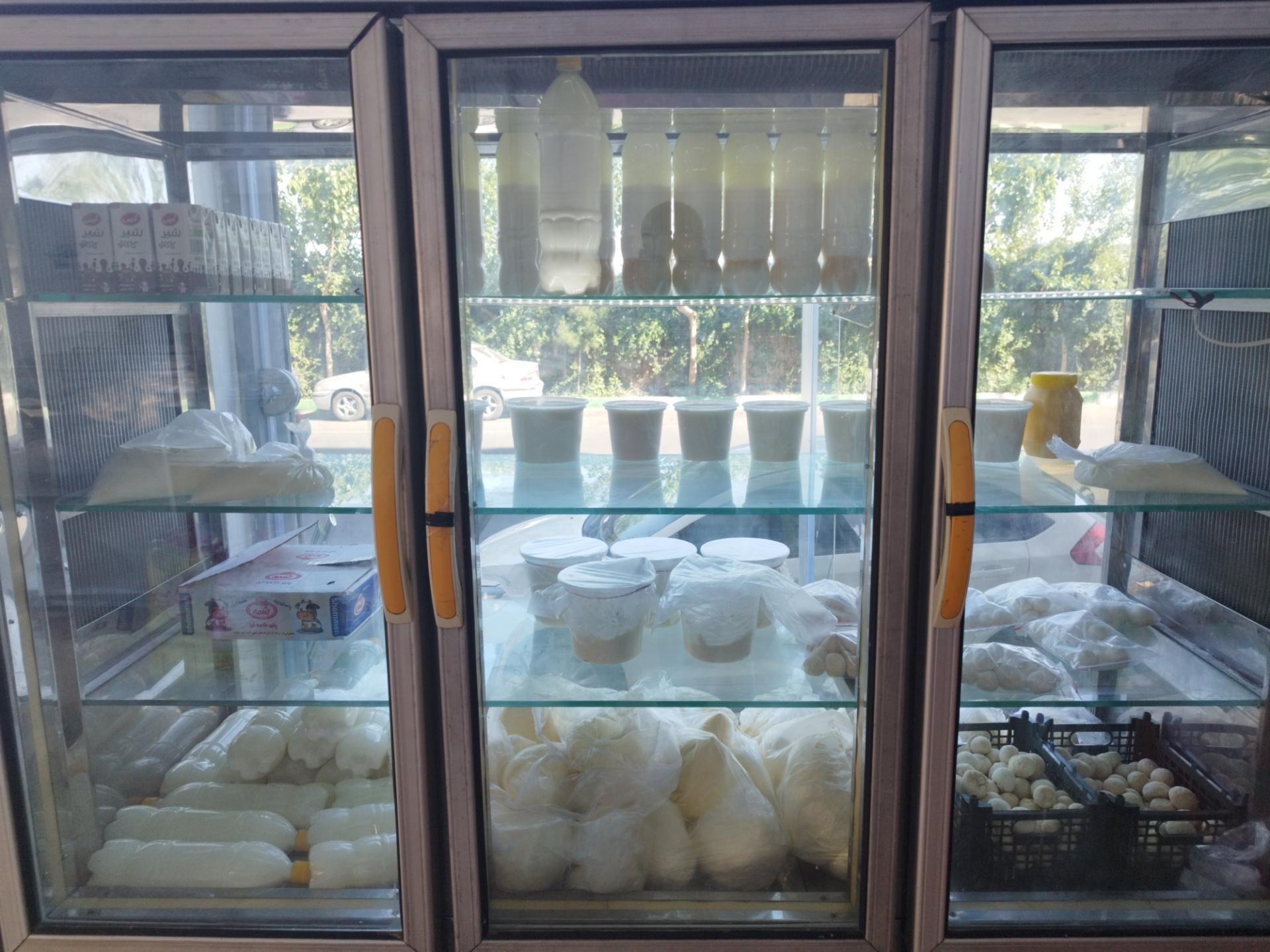 عکس لبنیاتی یولداش (تبریزی)