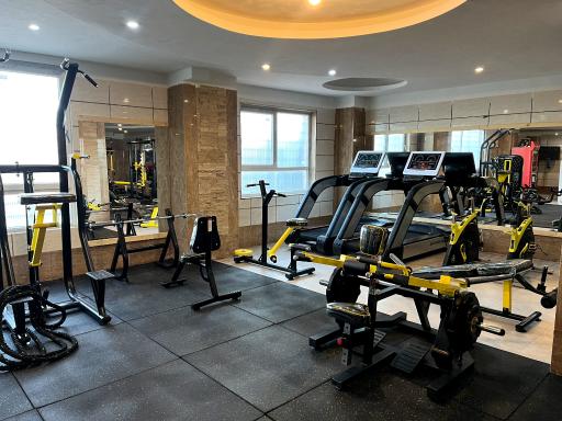 عکس باشگاه بدنسازی پیشرو