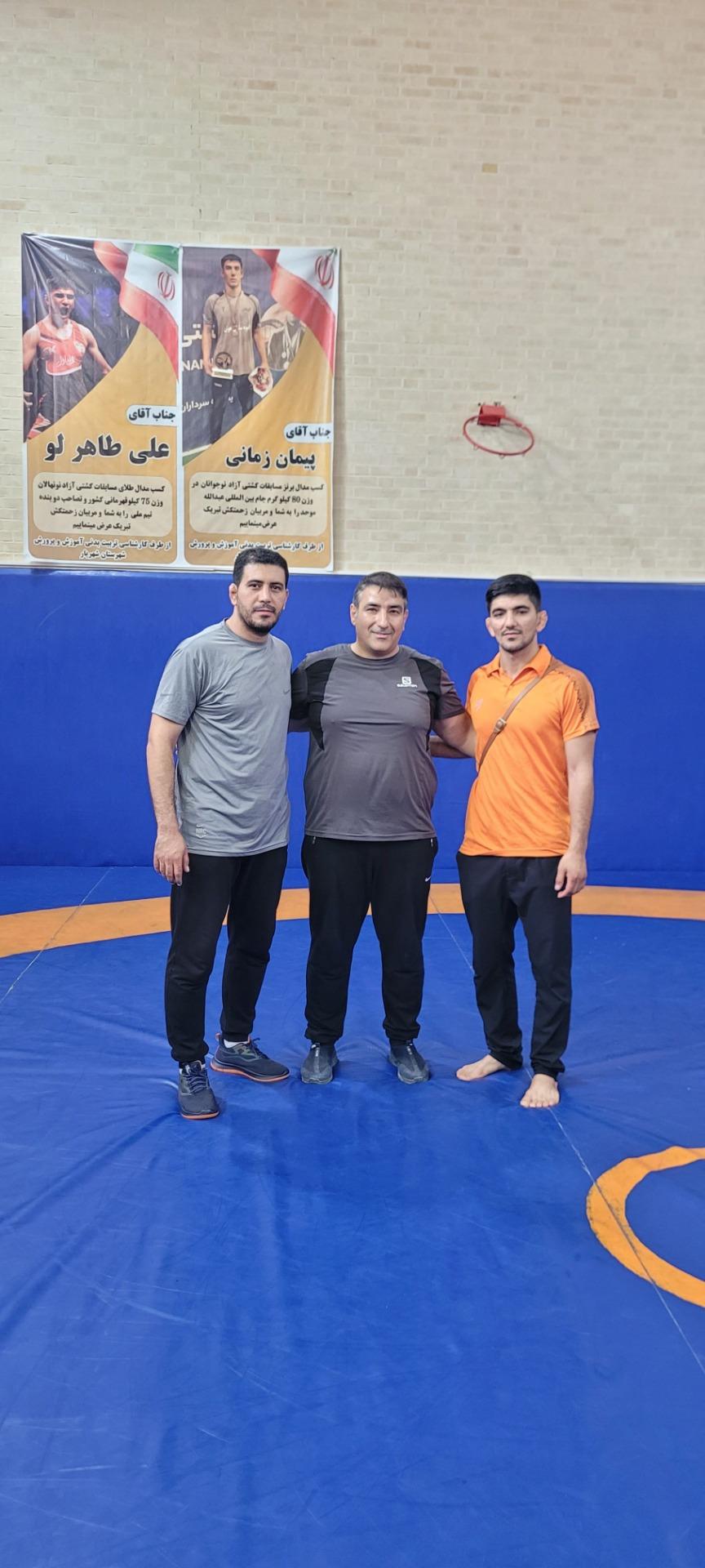 عکس سالن ورزشی پوریای ولی