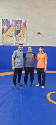 عکس سالن ورزشی پوریای ولی