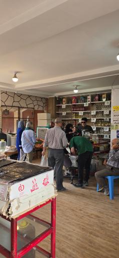 عکس گلابگیری سنتی میلاد