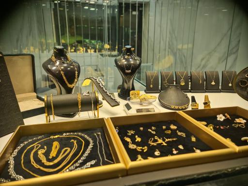 عکس گالری طلا و جواهر پانته‌آ 