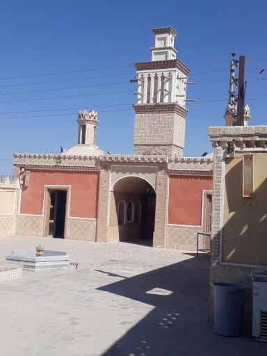 عکس گاو چاه سنتی