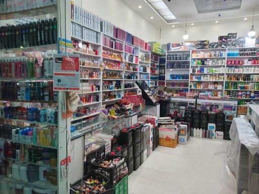 عکس فروشگاه آرایشی گل سنگ