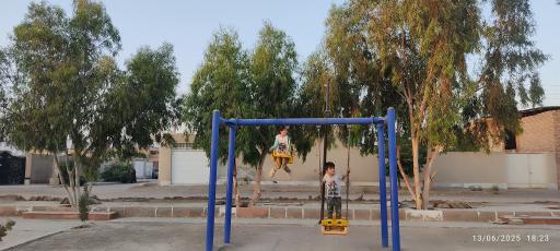 عکس پارک بازی کودکان (مهارت)
