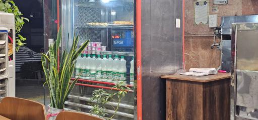 عکس سنتی سرای حاج مهدی