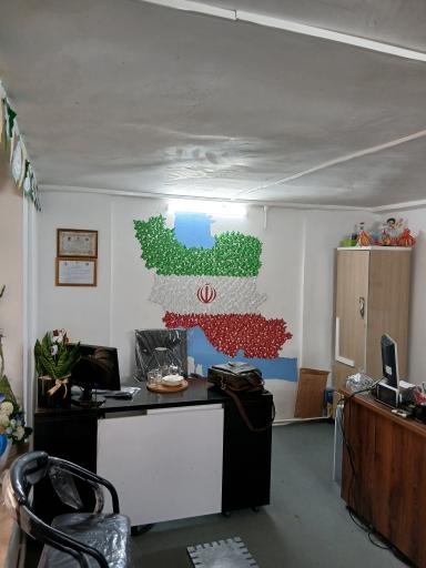 عکس موسسه زبان های خارجه سندگل 