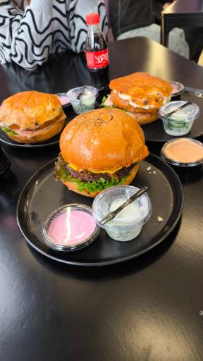 عکس برگر تایم