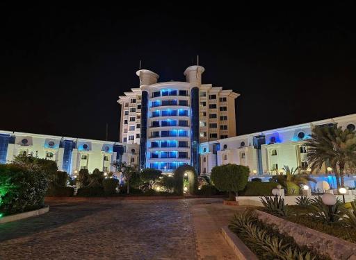 عکس مجتمع آپارتمانی گلف