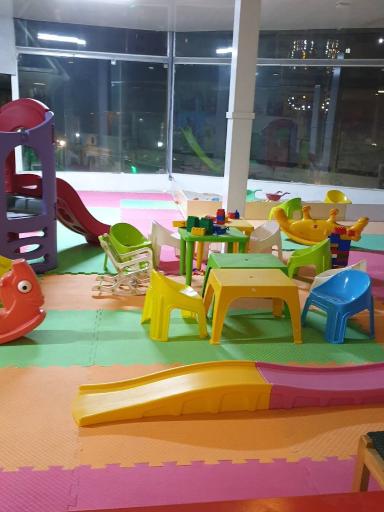 عکس شهربازی آلپ