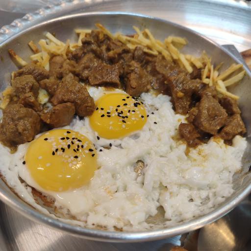 عکس کافه صبحانه نیمرو 