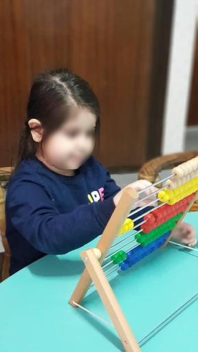 عکس مرکز رشد همه جانبه دو زبانه و بازیگاه علمی نیکیدز