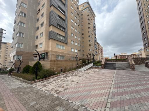 عکس برج مسکونی شقایق 14