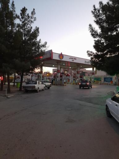 عکس پمپ بنزین صبا 134