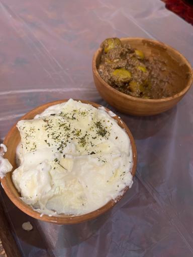 عکس رستوران سنتی تخت طاووس