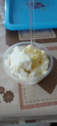 عکس شیرینی و بستنی جیلارد