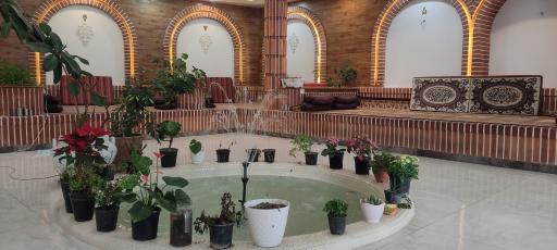 عکس رستوران سنتی تخت طاووس