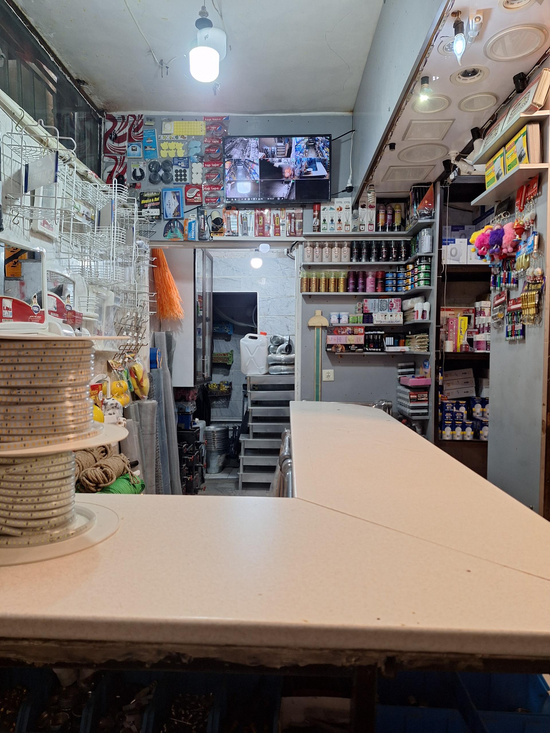 عکس فروشگاه ابزار ولایت