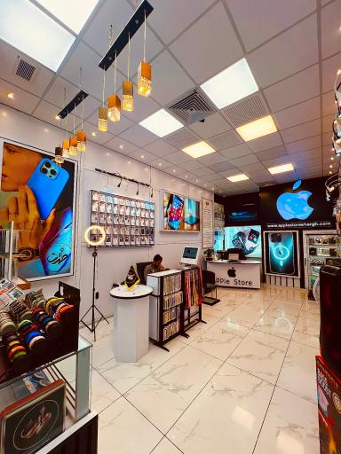 عکس اپل استور شرق تهران