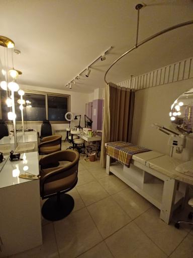 عکس سالن زیبایی فاطمه کاظمی