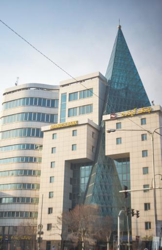 عکس بانک آینده