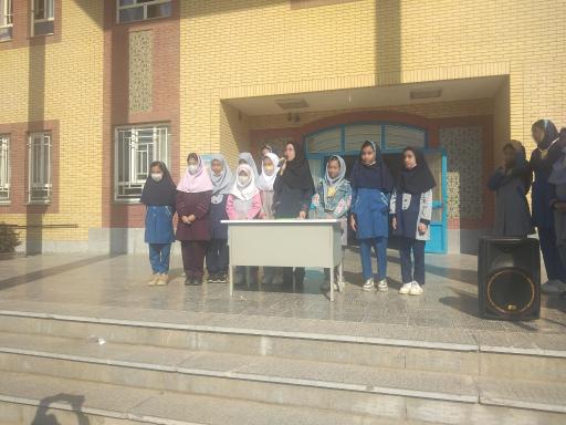 عکس دبستان دخترانه نیایش