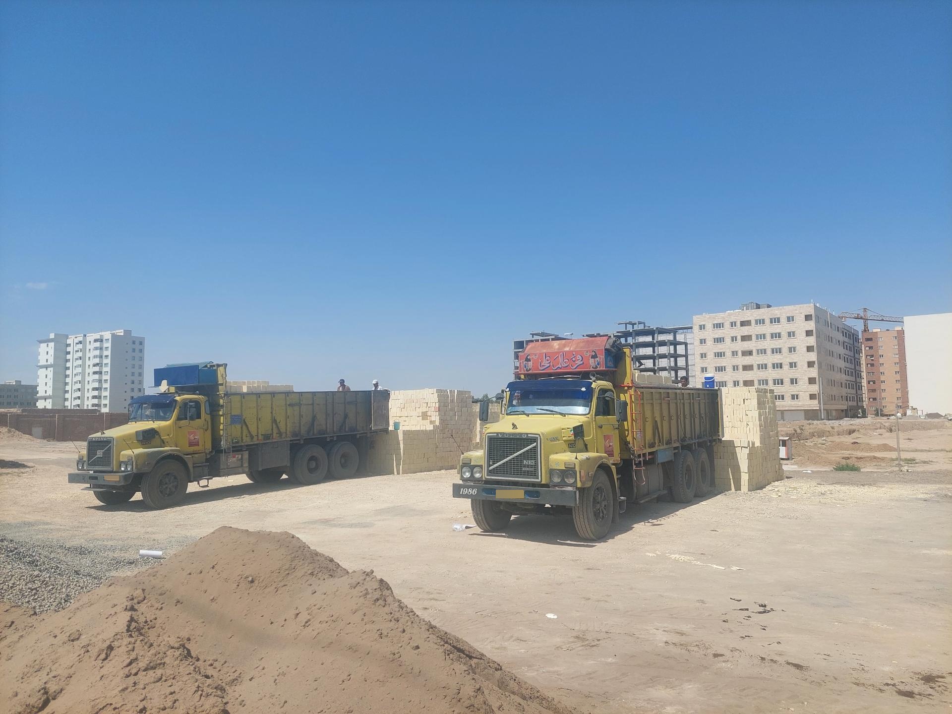 عکس انبار مصالح ساختمانی میلاد شیرزاد