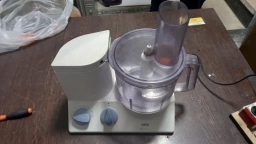 عکس تعمیرات لوازم خانگی فروزان 