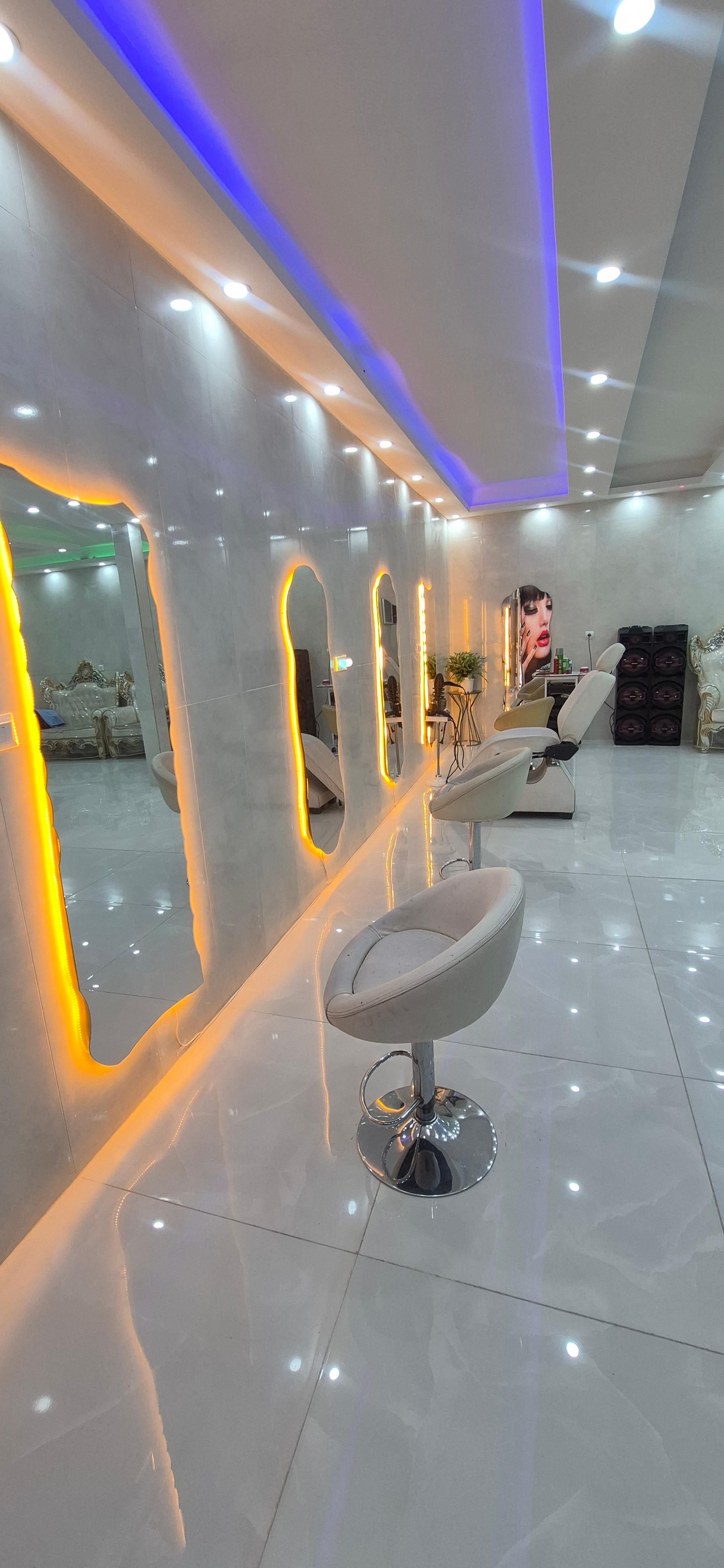 عکس سالن زیبایی سوین 