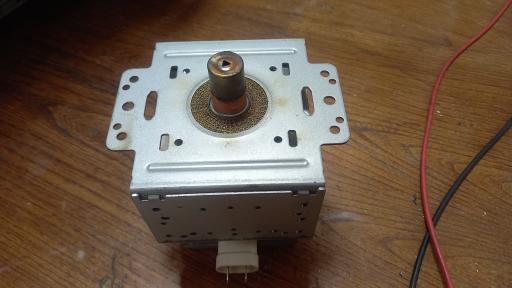 عکس تعمیرات لوازم خانگی فروزان 