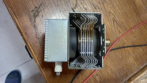 عکس تعمیرات لوازم خانگی فروزان 