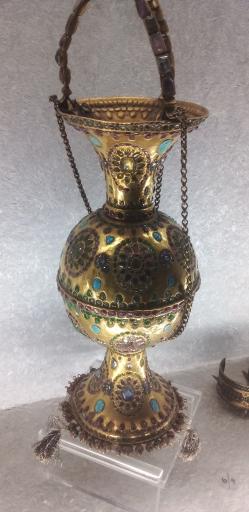 عکس موزه گنجینه قرآن و نفایس