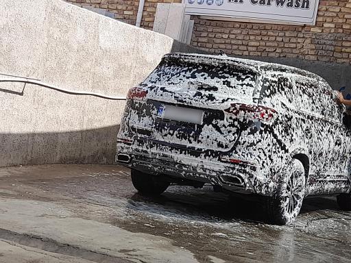 عکس آقای کارواش