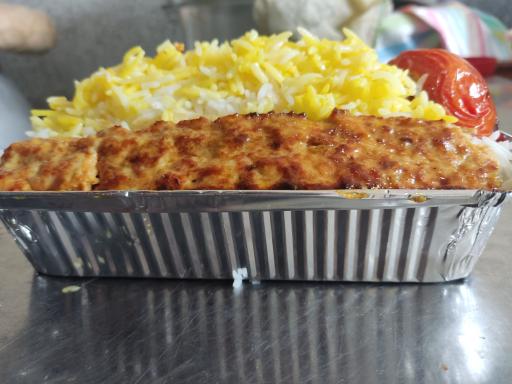 عکس چلوکبابی رضا