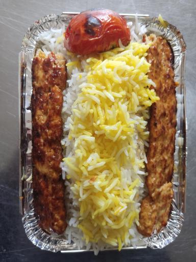 عکس چلوکبابی رضا