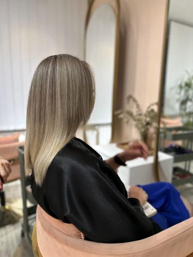 عکس مرکز کراتین مهسا صمدی 