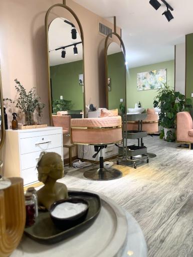 عکس مرکز کراتین مهسا صمدی 