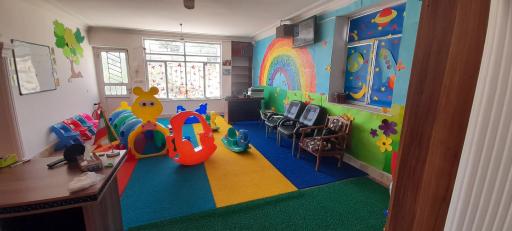 عکس پیش دبستانی و کودکستان آتیه