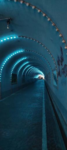 عکس تونل نور بوستان نهج البلاغه