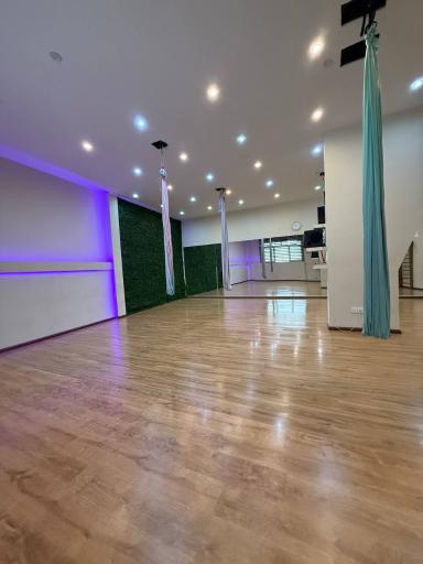 عکس سالن یوگا (بایا ۲)