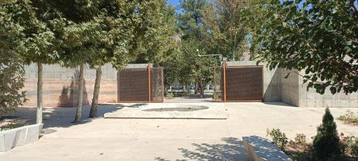 عکس درب ورودی باغ ایرانی