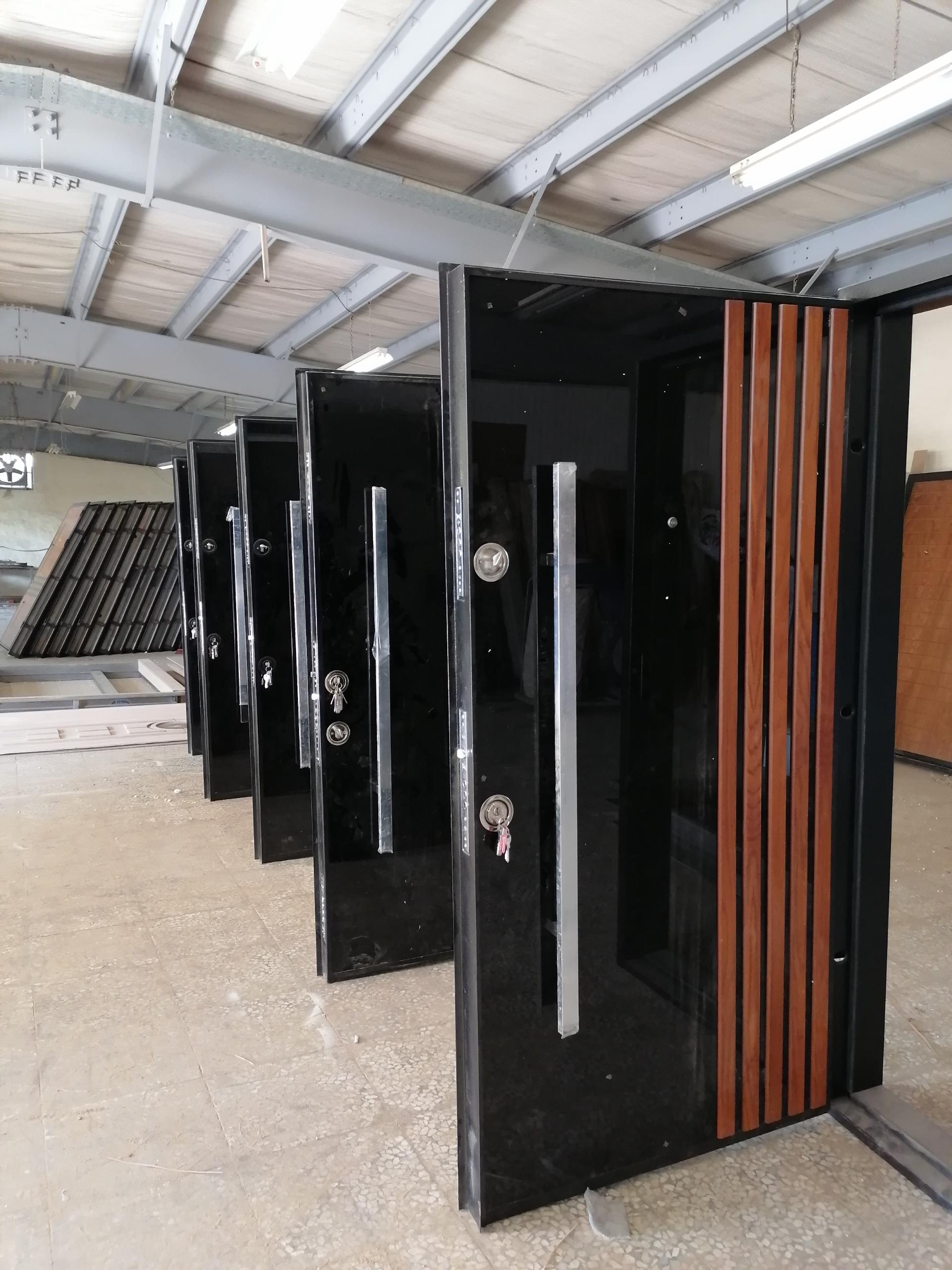 عکس گروه صنعتی راشل دُر