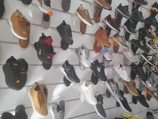 عکس کفش قهرمان