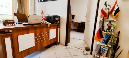 عکس دفتر دارالترجمه آمیتیس 