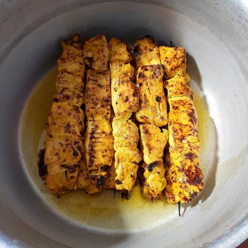 عکس آشپزخانه و غذای آماده ریحون